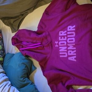 Nwot raspberry Under Armour hoody
